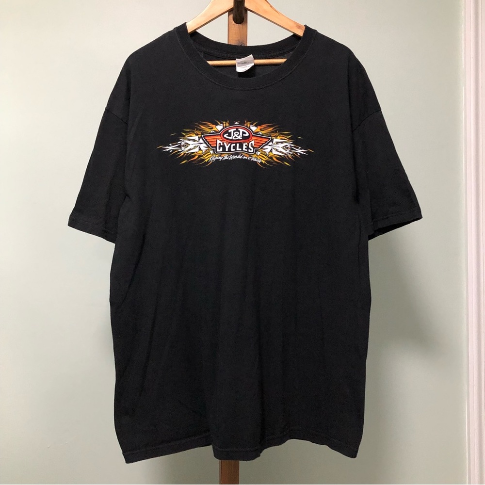 Gildan Flaming Motorcycles Graphic Tee